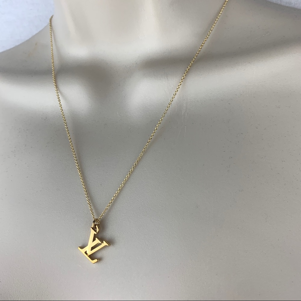 LOUIS VUITTON LV Charm Necklace 16” or 18” Chain - Picture 13 of 13